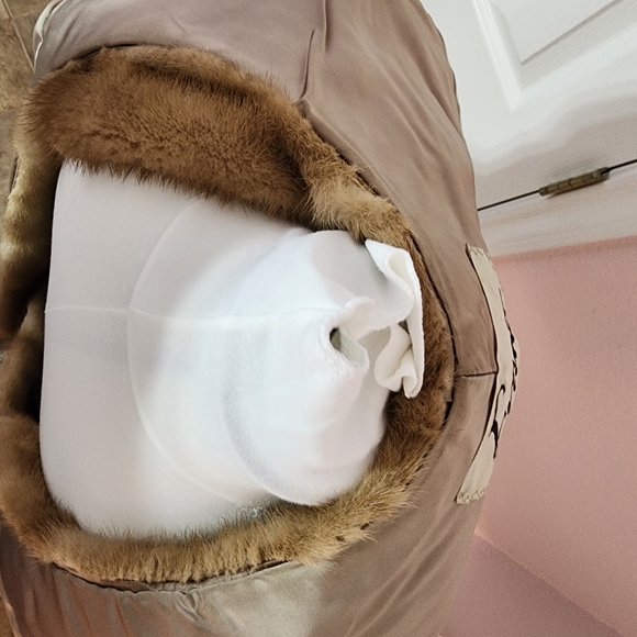 Elegant Blonde Mink Fur Stole - Picture 8 of 13